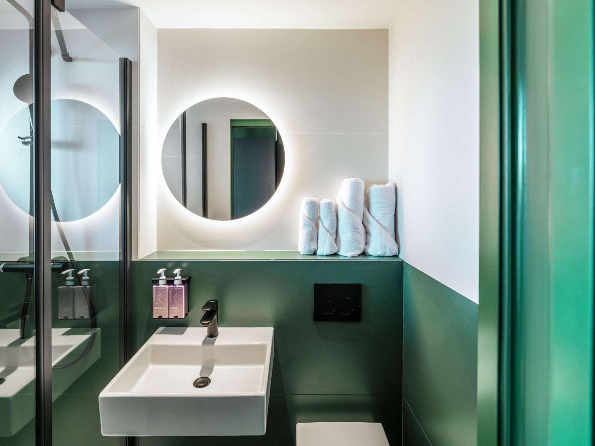Hotel Tribe Paris Clichy Exterior foto